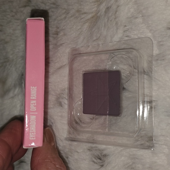 Jeffree Star Cosmetics Open Range Eyeshadow (Metallic Brown) NWT - Picture 4 of 5